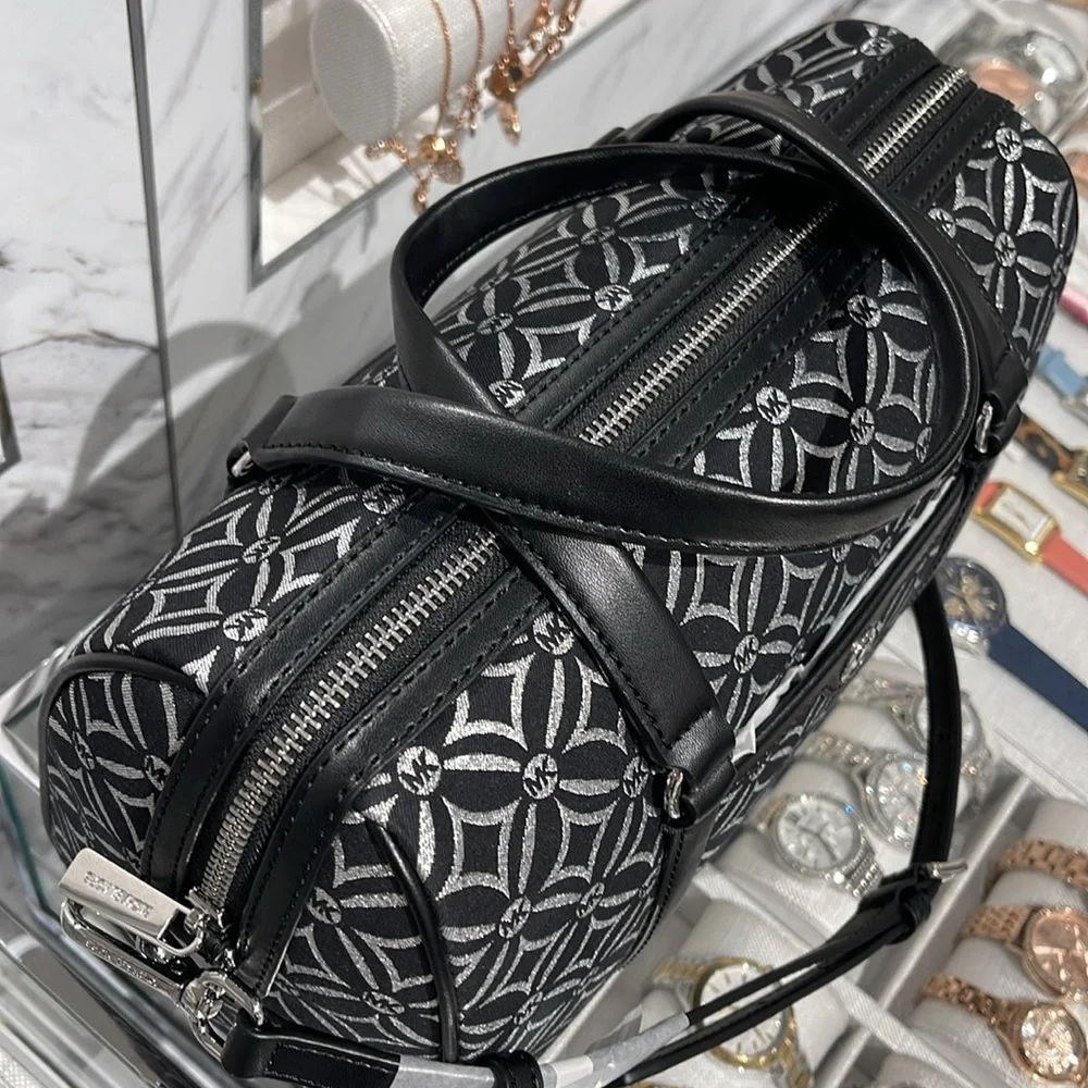 MICHAEL KORS JST TRAVEL MEDIUM DUFFLE SATCHEL SHOULDER CROSSBODY BAG MK BLACK